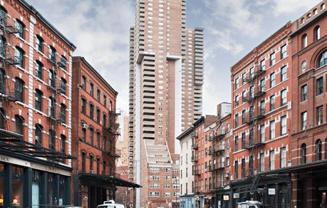 2 beds, 1 bath, $7,295, Unit 31G
