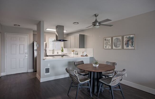 EXPERIENCE SERENE COMFORT IN OUR APARTMENTS IN MOUNTAIN PARK, OR