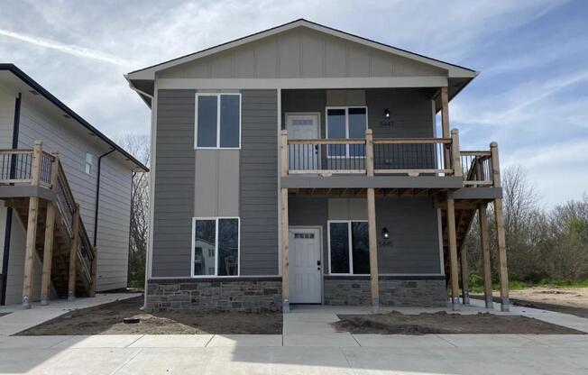 5445 N BRESSLER DR