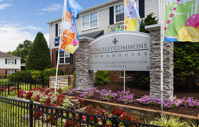 Kingsley Commons Townhouses Entrance Signage