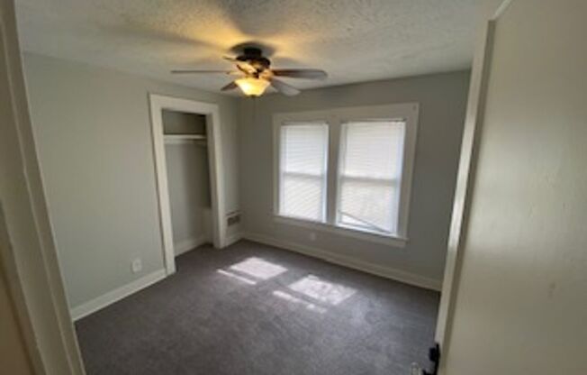 4 beds, 1.5 baths, $1,495, Unit 433