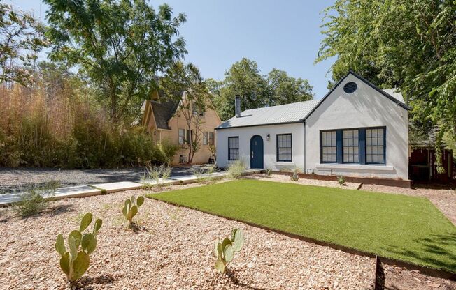 403 E. 32nd St. - Amazing Remodeled 5X3 Home Walking Distance to UT!