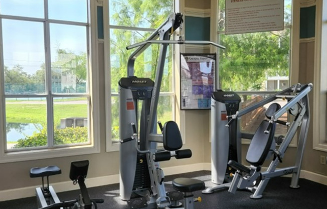 3 beds, 2 baths, $2,150, Unit Apt 711