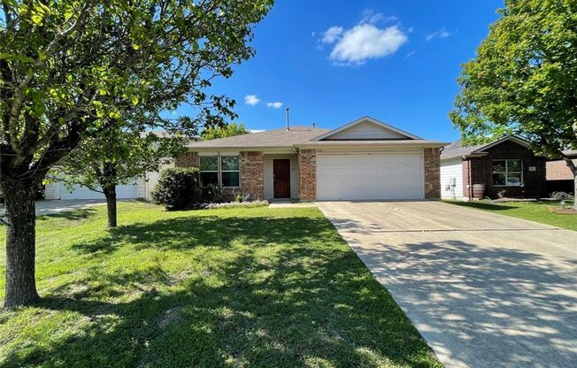 Nice brick home in Hometown Kyle!