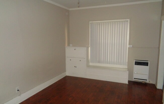 828 Chestnut Ave.
