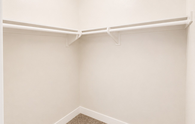 1 bed, 1 bath, 714 sqft, $1,795, Unit 063