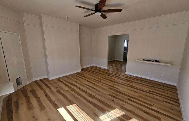 Newly updated 2 bedroom 1 bath apartment for rent !