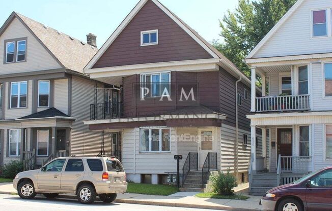 313 E LINCOLN AVE