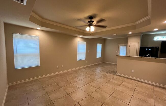 7014 Lakeview Dr. #101, San Antonio, TX. 78244