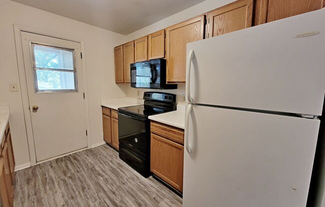 3 Bedroom 2 Bath Condo Available Now!