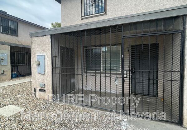 3512 RIO ROBLES