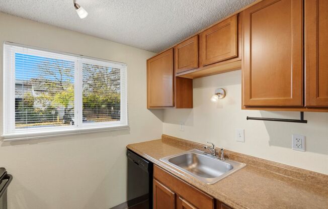 2 beds, 1 bath, 776 sqft, $1,500, Unit 78