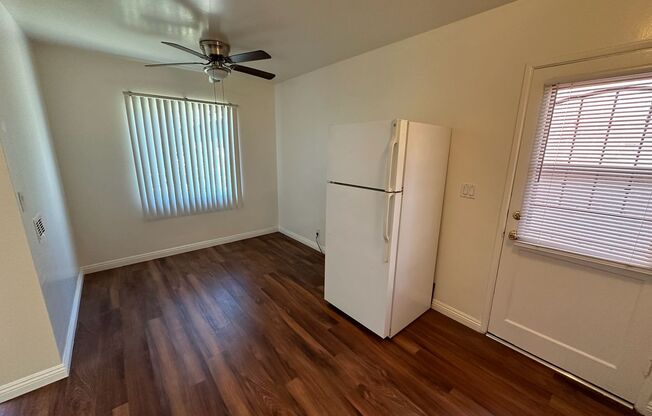 2 beds, 1 bath, $2,125, Unit 3228 Lemon