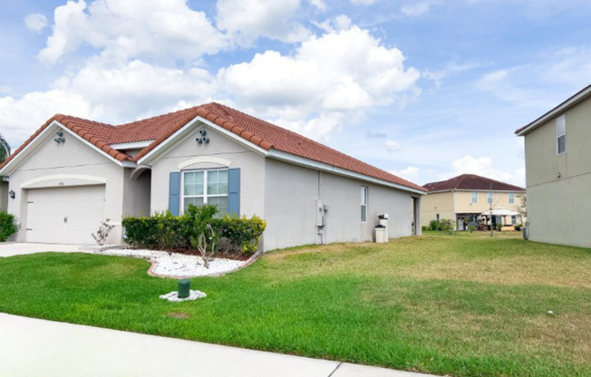 3052 SANGRIA ST