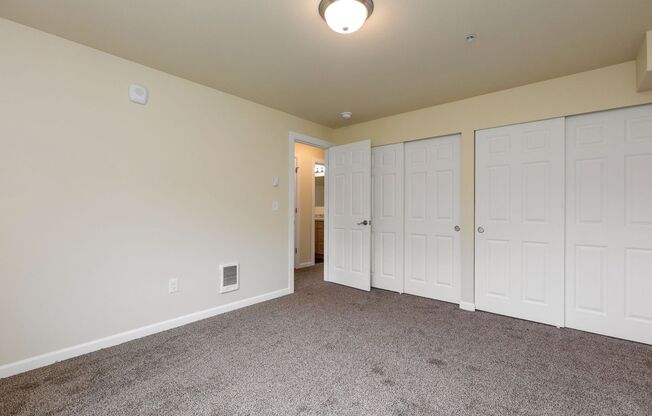 2 beds, 1 bath, 864 sqft, $1,600, Unit C1