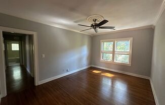 2 beds, 1 bath, $1,595