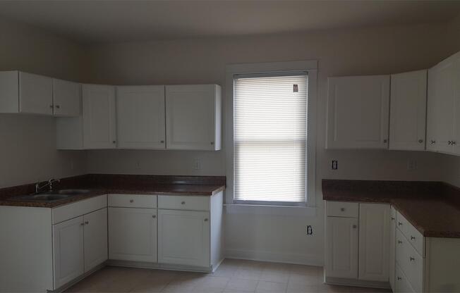 1322 N 22 ST