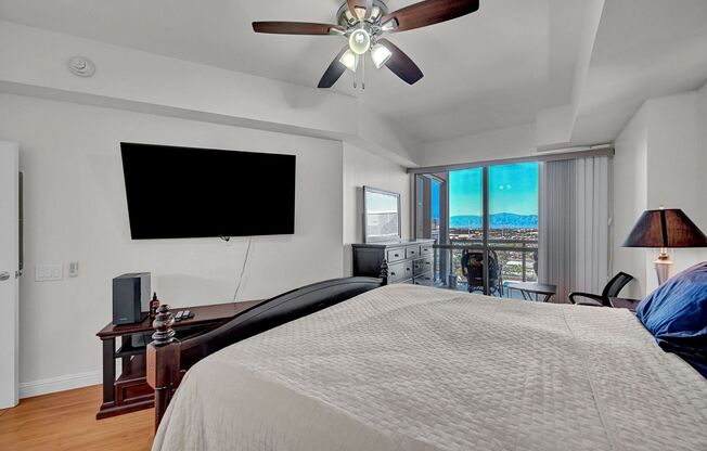 1 bed, 1 bath, $1,925, Unit # 811