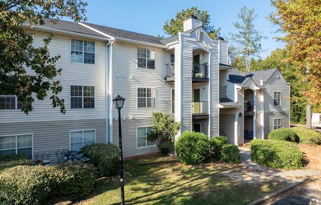 Enjoy lakefront living at Waters Edge at Harbison in Columbia, SC.