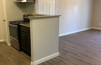 2 beds, 1 bath, 897 sqft, $975, Unit 2001