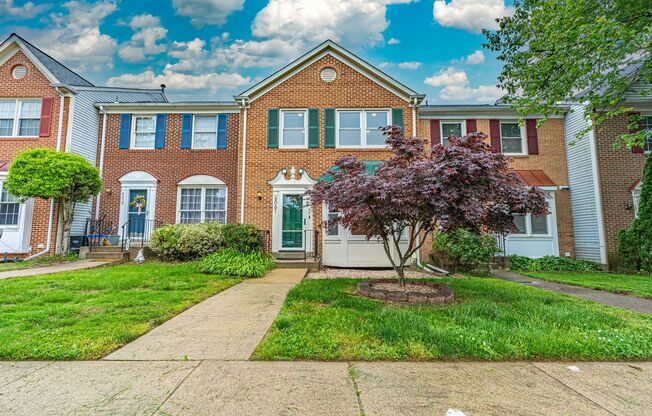Fantastic townhome in Alexandria