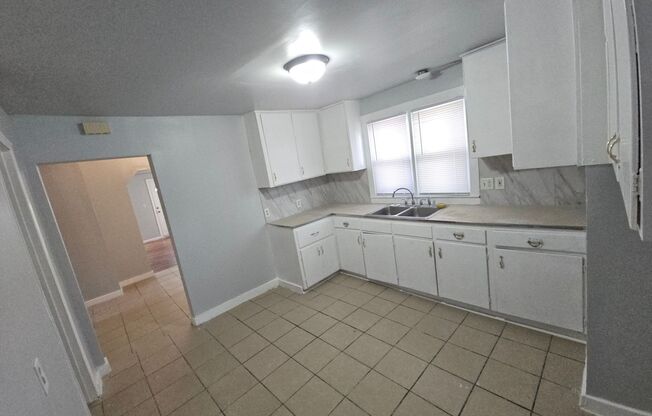 Must see Quaint 2 bedroom home