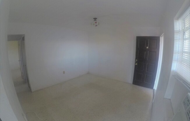 2 Bed/ 1 Bath in the Heart of Miami!