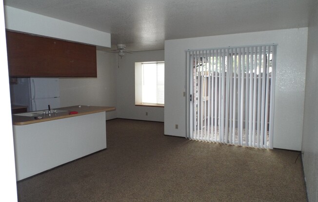 1 bed, 1 bath, 600 sqft, $1,145, Unit 939-12