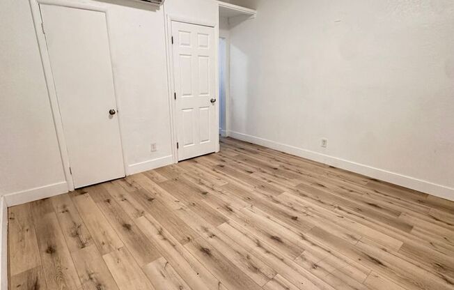 LC 20:836 NW 10th St