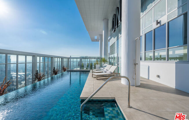 6 beds, 9.5 baths, 19,313 sqft, $80,000, Unit PH