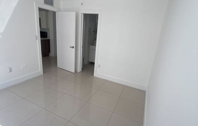 2 beds, 1 bath, 550 sqft, $1,895, Unit 821-301