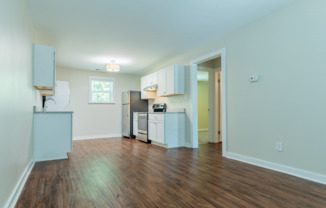 2 beds, 1 bath, 800 sqft, $1,500, Unit A-6