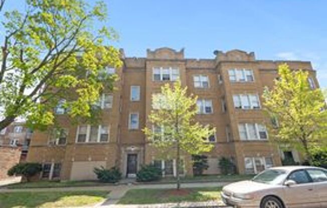 8001-8007 S. Eberhart
