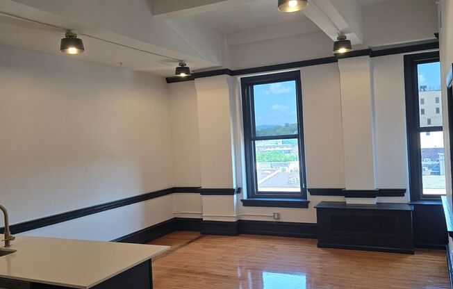 1 bed, 1 bath, 525 sqft, $1,650, Unit 505
