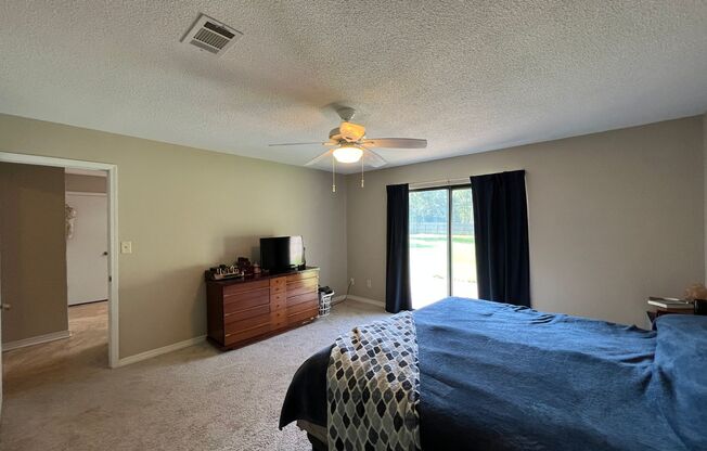 3 beds, 2 baths, $1,950