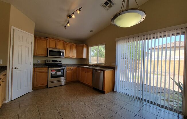 3 beds, 2 baths, $1,795