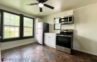 918 W 8th Street