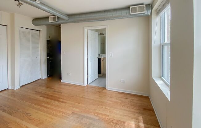 1 bed, 1 bath, 350 sqft, $1,595, Unit 2520-A2