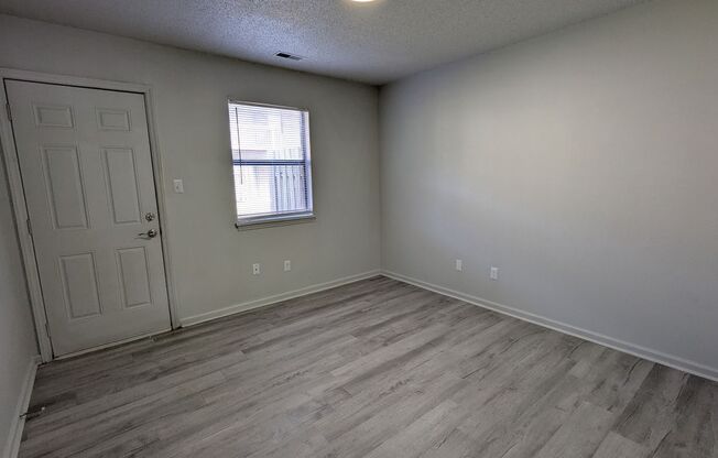 2 beds, 1 bath, 855 sqft, $1,099, Unit 3364-06