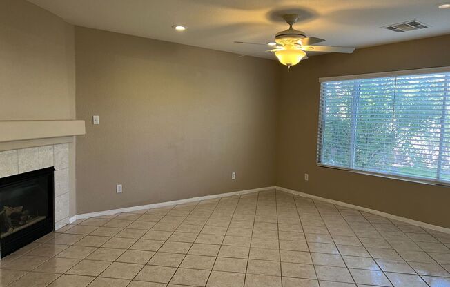 3 beds, 2.5 baths, $2,595