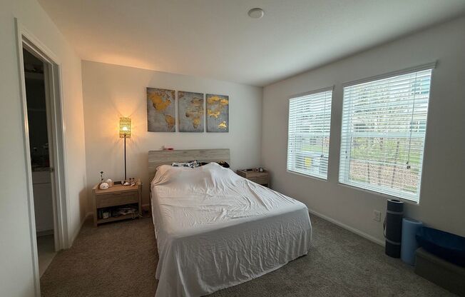 Exceptional Two Level 3 bedroom Furnished or Non-Furnished Rental
