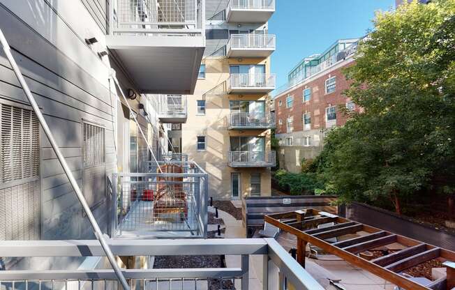 Vue Balcony