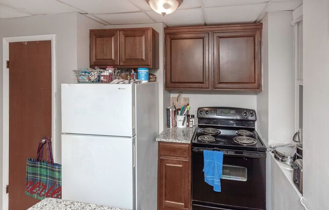 1324 E Carson Street