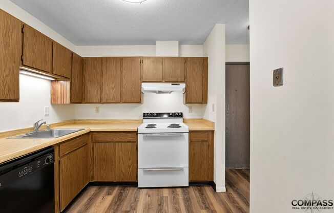 2 beds, 2 baths, 943 sqft, $1,145, Unit 2214-109