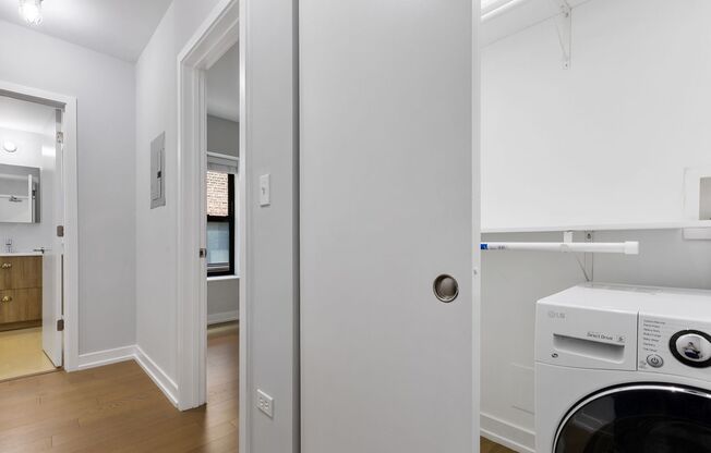 1 bed, 1 bath, 451 sqft, $1,875, Unit 215