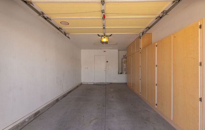 2 beds, 2 baths, $1,995