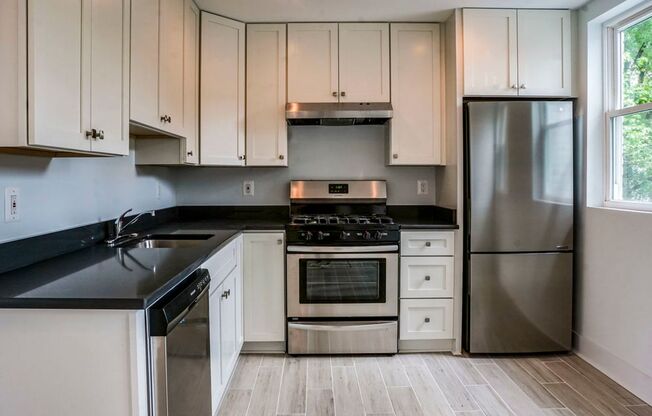 1 bed, 1 bath, 600 sqft, $2,648, Unit 301