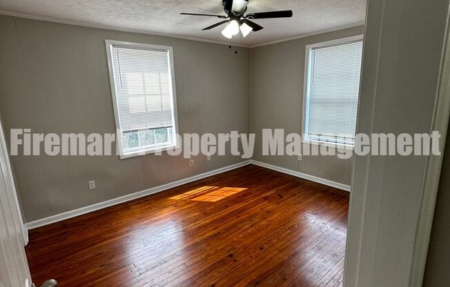 2 beds, 1 bath, $1,299, Unit 6