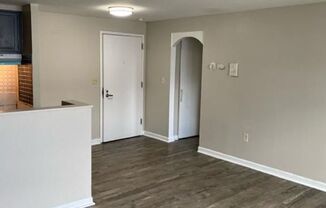 1 bed, 1 bath, 700 sqft, $1,200, Unit 307