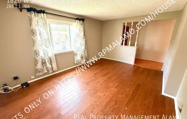 1820 W SOUTHCROSS BLVD